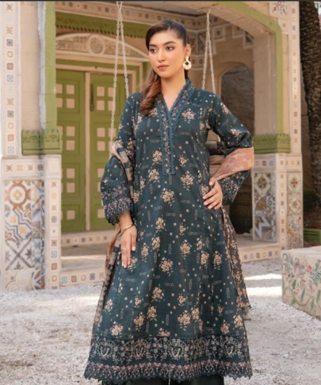 Deep Forest Emerald 3-Piece Embroidered Lawn Suit